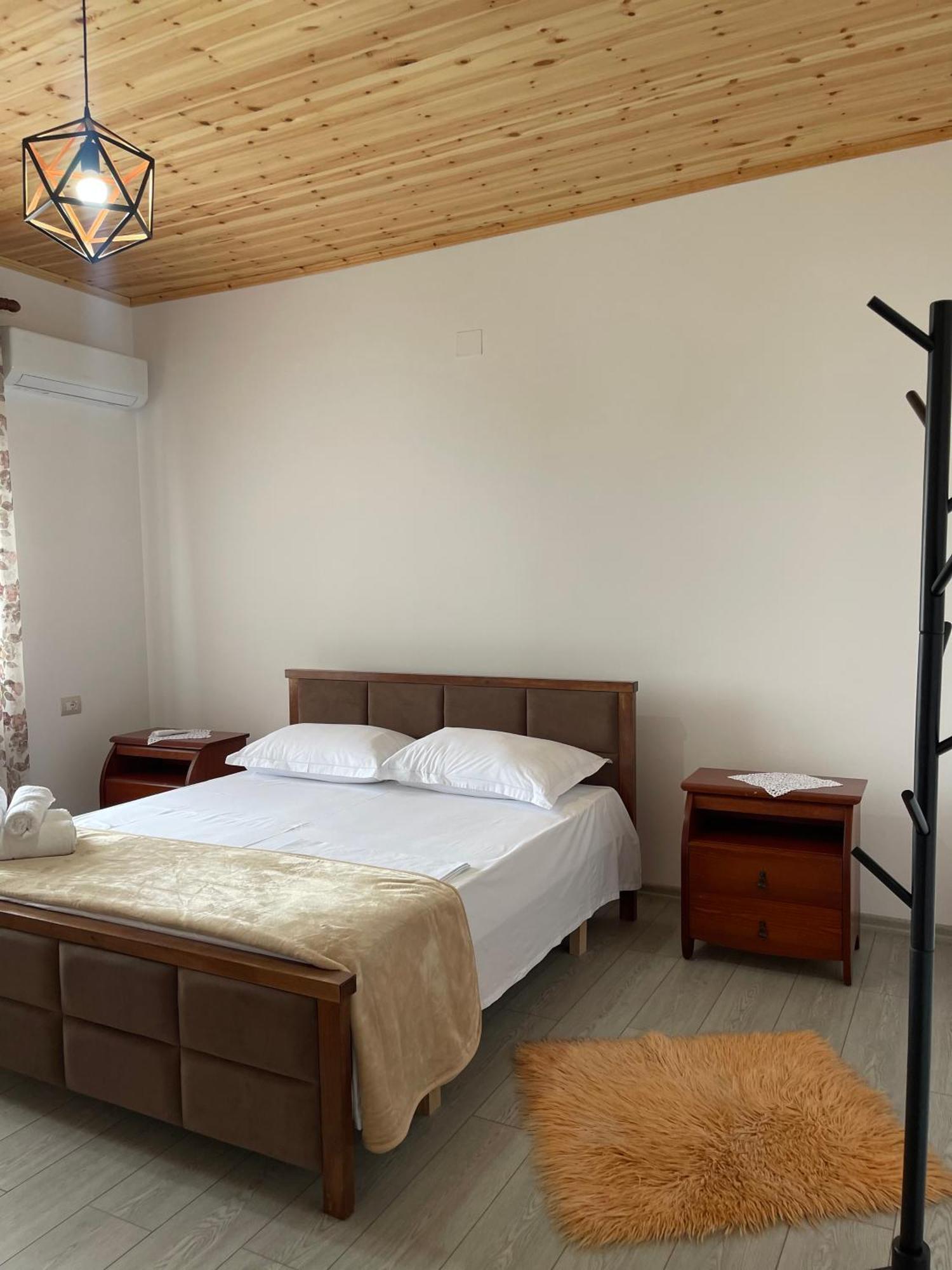 Georgemishel Guest House Berat Exterior foto